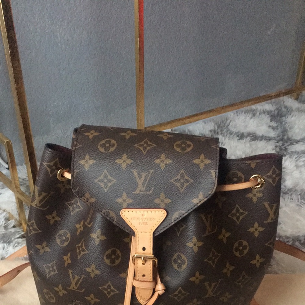 Authentic Louis Vuitton Collection - Picture 9 of 9